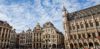 Lịch trình chi tiết khám phá thủ đô Brussels trong tour du lịch Bỉ